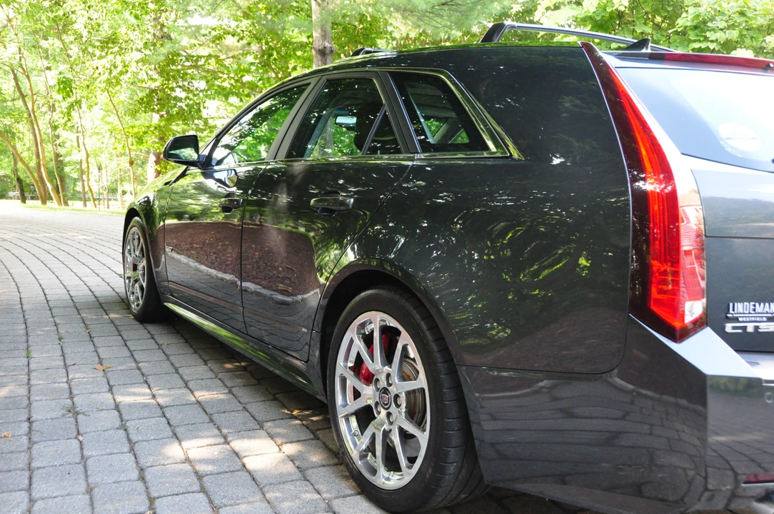 2014 Cadillac CTS-V 2nd Gen - Image 26 of 31