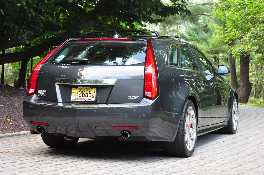 2014 Cadillac CTS-V 2nd Gen - Image 13 of 31