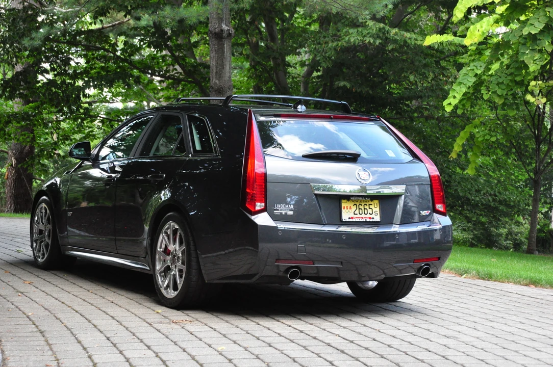 2014 Cadillac CTS-V 2nd Gen - Image 15 of 31