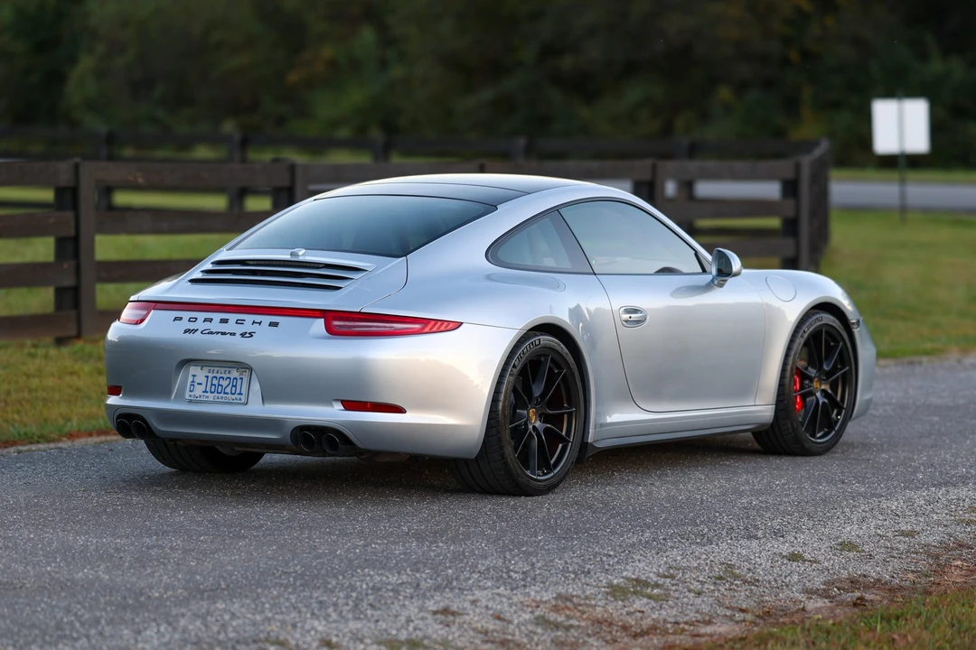 2014 Porsche 991 Carrera 4S - Image 20 of 31
