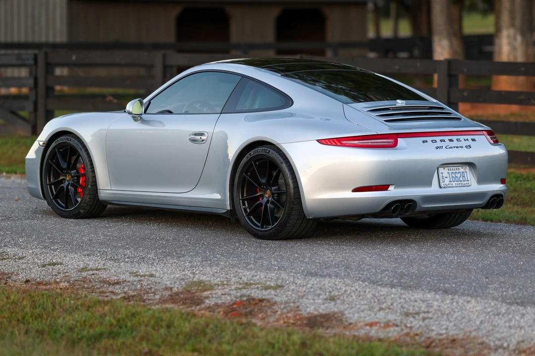 2014 Porsche 991 Carrera 4S - Image 25 of 31