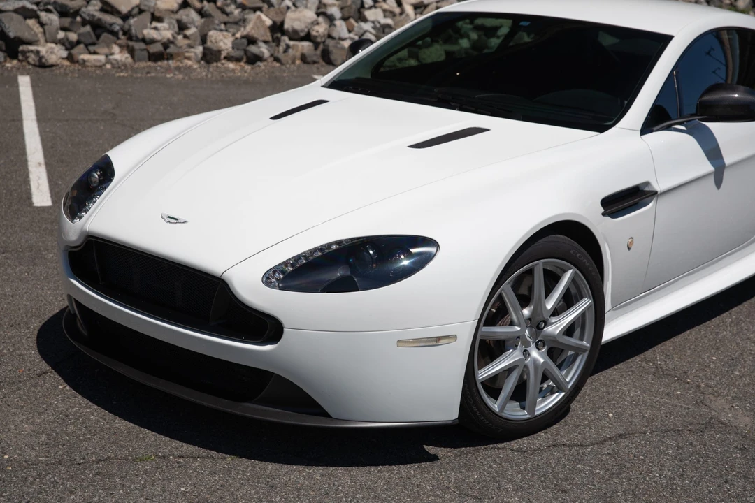 2015 Aston Martin V8 Vantage (2006-2017) - Image 24 of 31