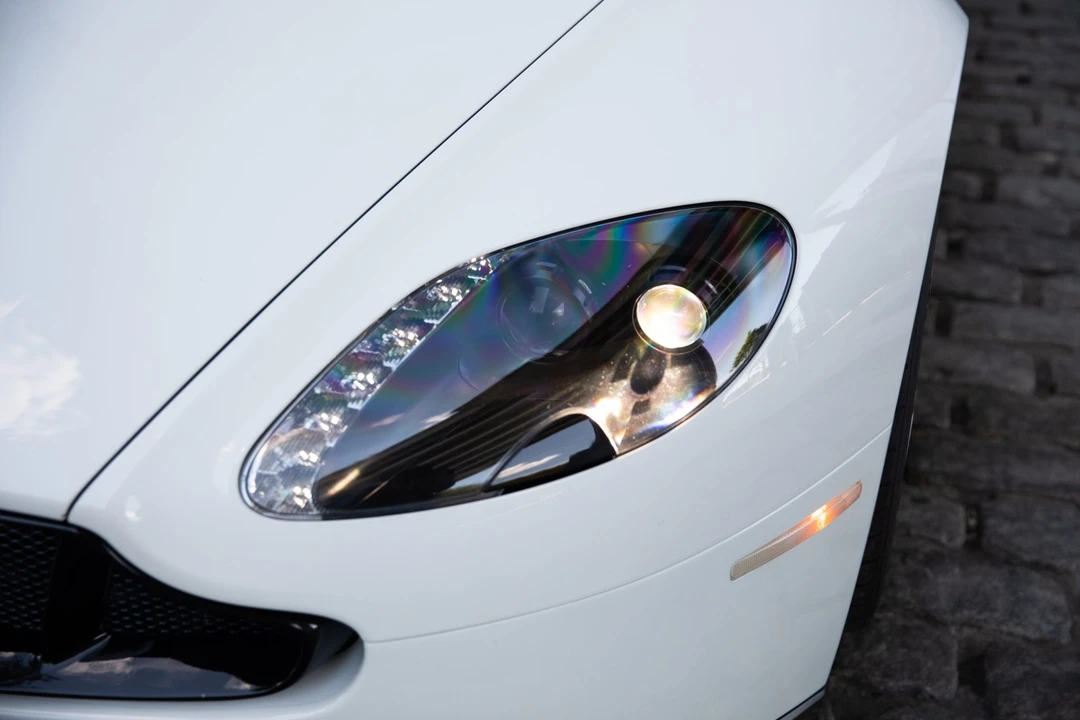 2015 Aston Martin V8 Vantage (2006-2017) - Image 29 of 31