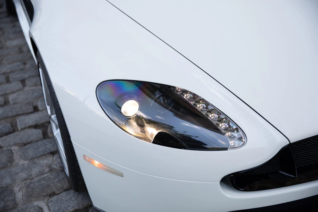 2015 Aston Martin V8 Vantage (2006-2017) - Image 28 of 31