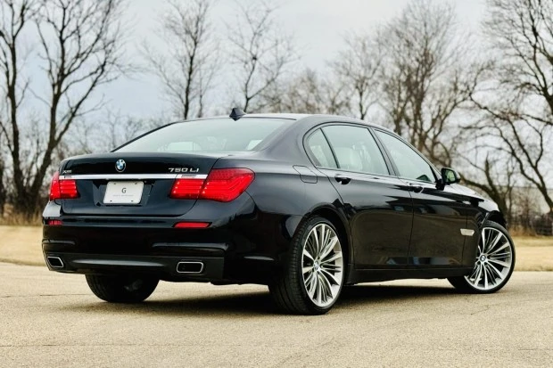 2015 BMW F01/F02 750i & 760Li Sedan - Image 2 of 7