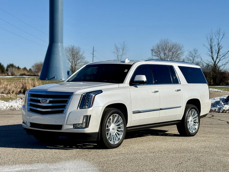 2016 Cadillac Escalade 4th Gen - Image 8 of 31