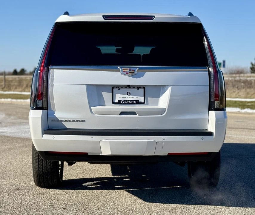 2016 Cadillac Escalade 4th Gen - Image 17 of 31