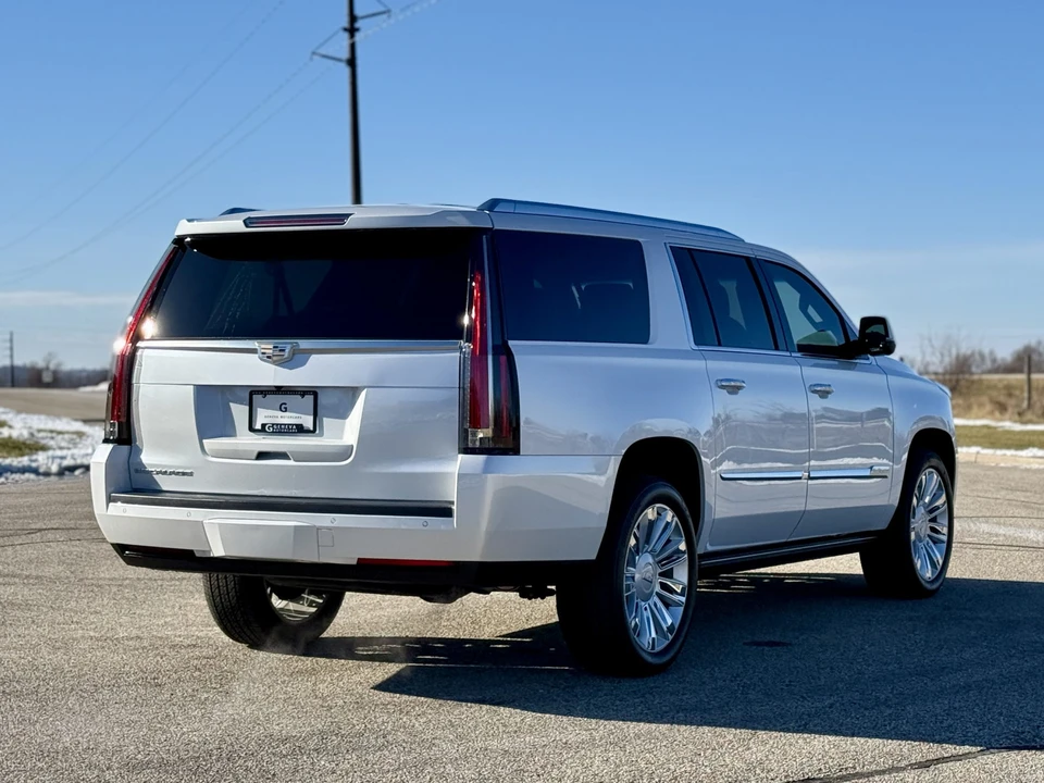 2016 Cadillac Escalade 4th Gen - Image 16 of 31