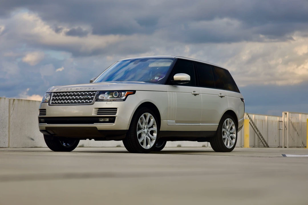 2016 Land Rover Range Rover L405 - Image 7 of 31