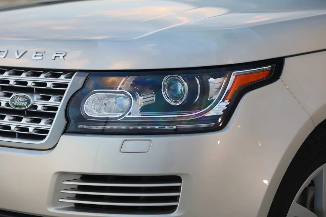 2016 Land Rover Range Rover L405 - Image 23 of 31