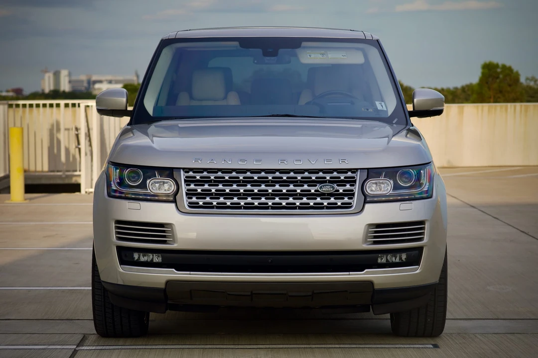 2016 Land Rover Range Rover L405 - Image 5 of 31