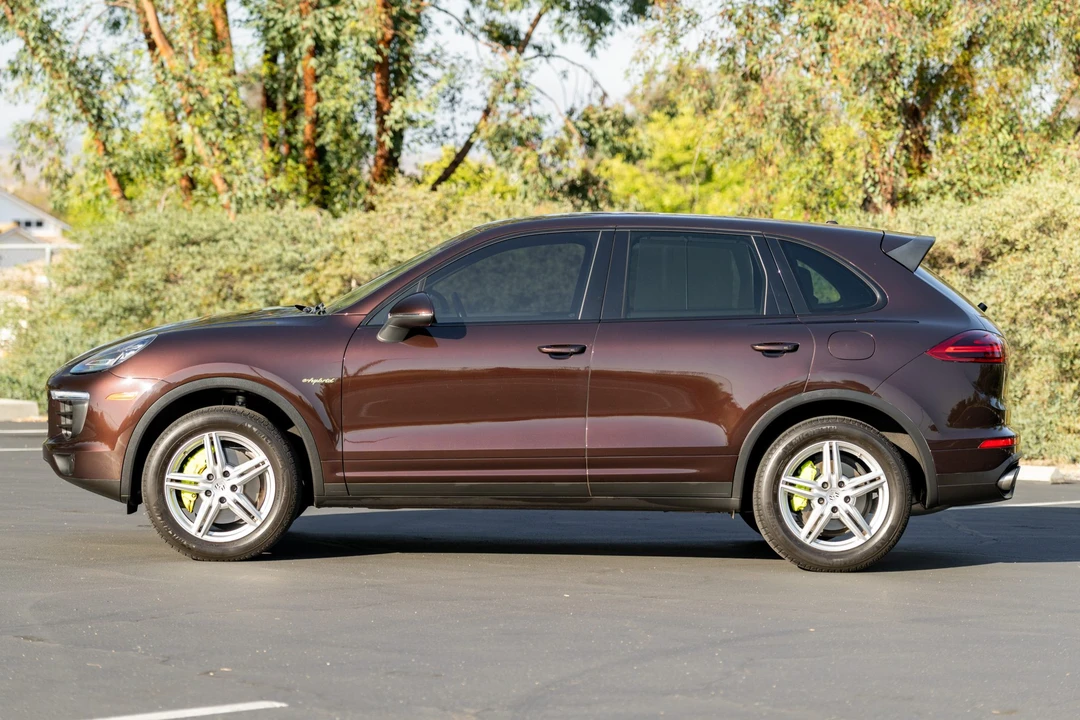 2016 Porsche 958 Cayenne - Image 10 of 31