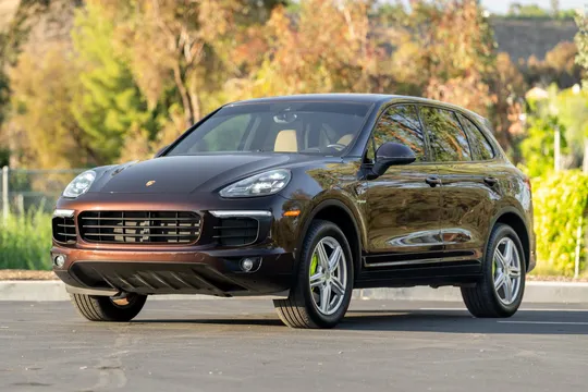 2016 Porsche 958 Cayenne - Image 2 of 31