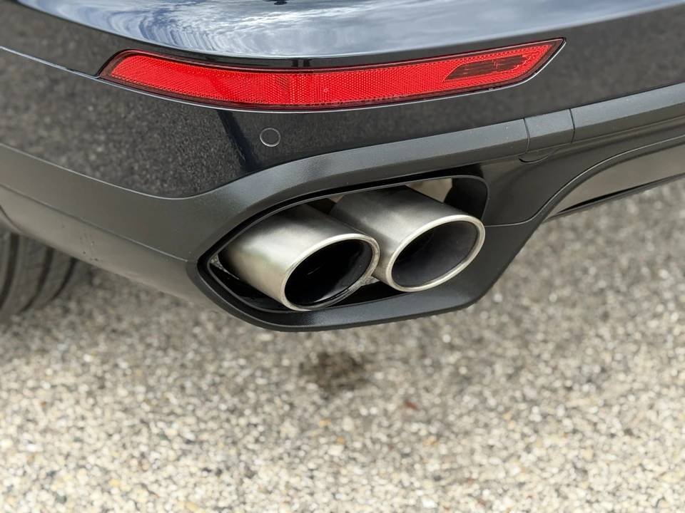 2016 Porsche 958 Cayenne S - Image 24 of 31