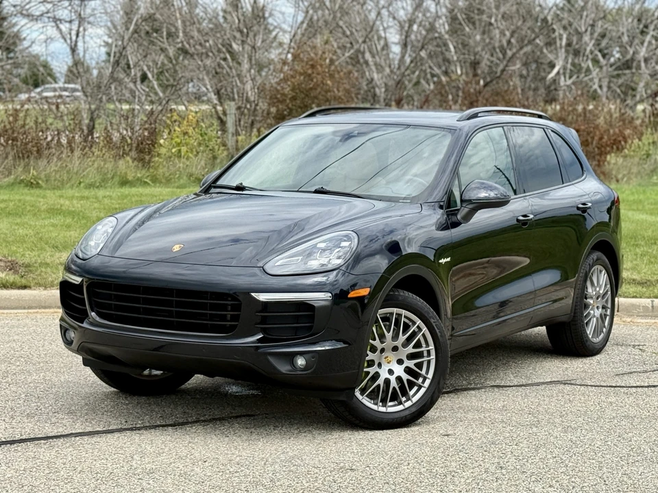 2016 Porsche 958 Cayenne S - Image 8 of 31