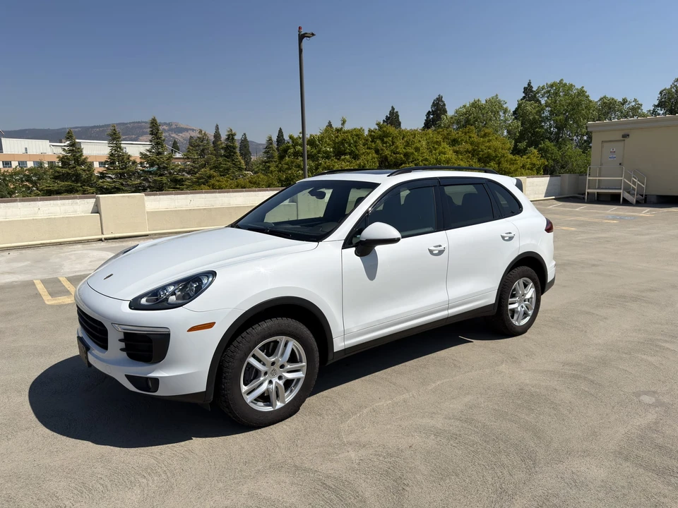 2016 Porsche 958 Cayenne - Image 5 of 31