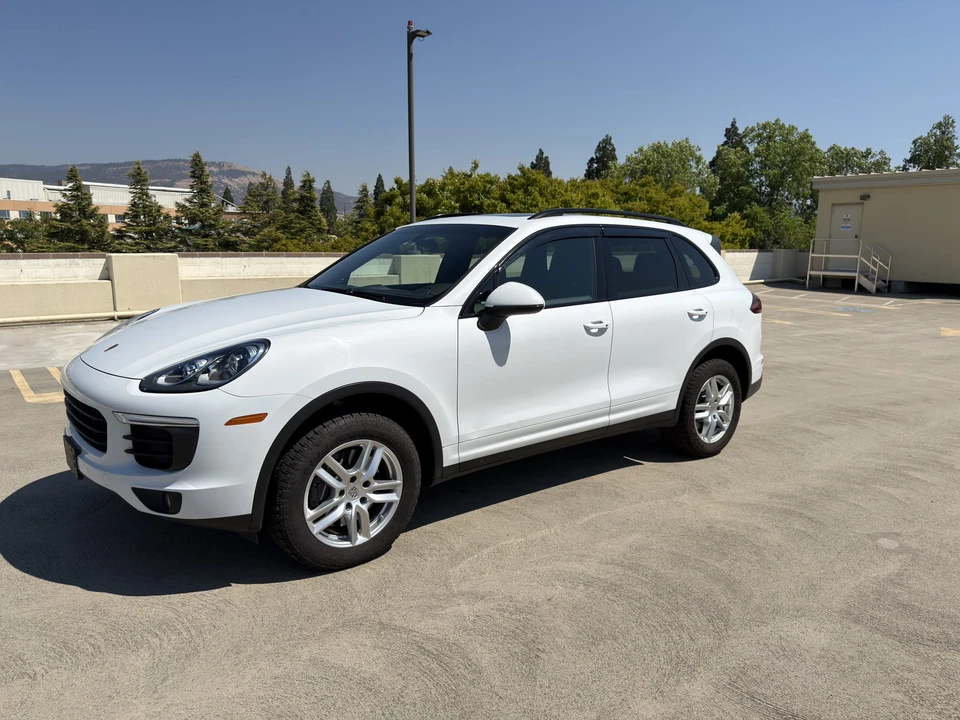 2016 Porsche 958 Cayenne - Image 6 of 31