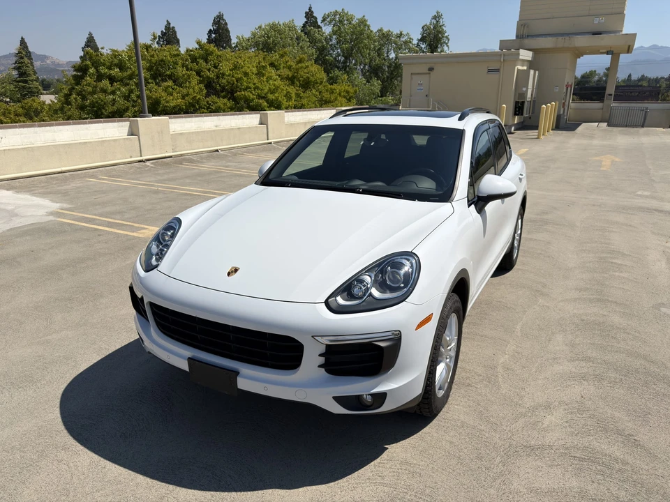2016 Porsche 958 Cayenne - Image 3 of 31