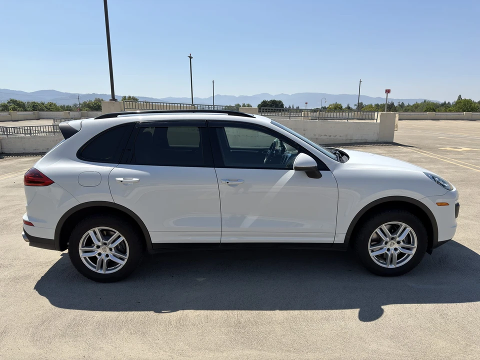 2016 Porsche 958 Cayenne - Image 21 of 31
