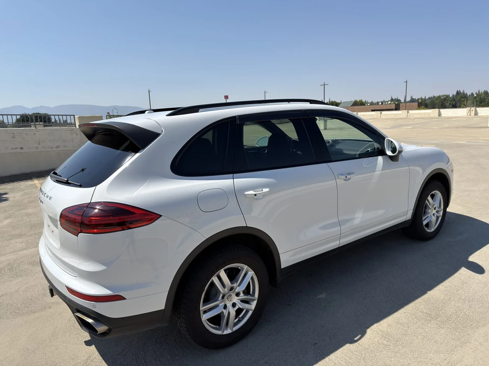 2016 Porsche 958 Cayenne - Image 18 of 31