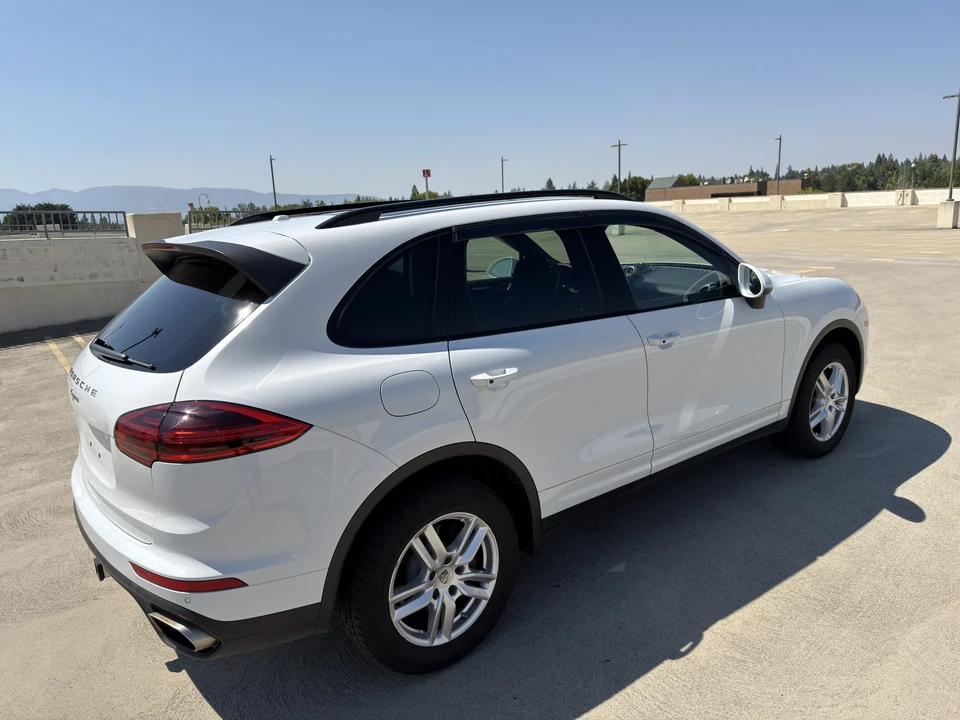 2016 Porsche 958 Cayenne - Image 17 of 31