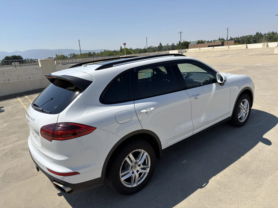 2016 Porsche 958 Cayenne - Image 19 of 31
