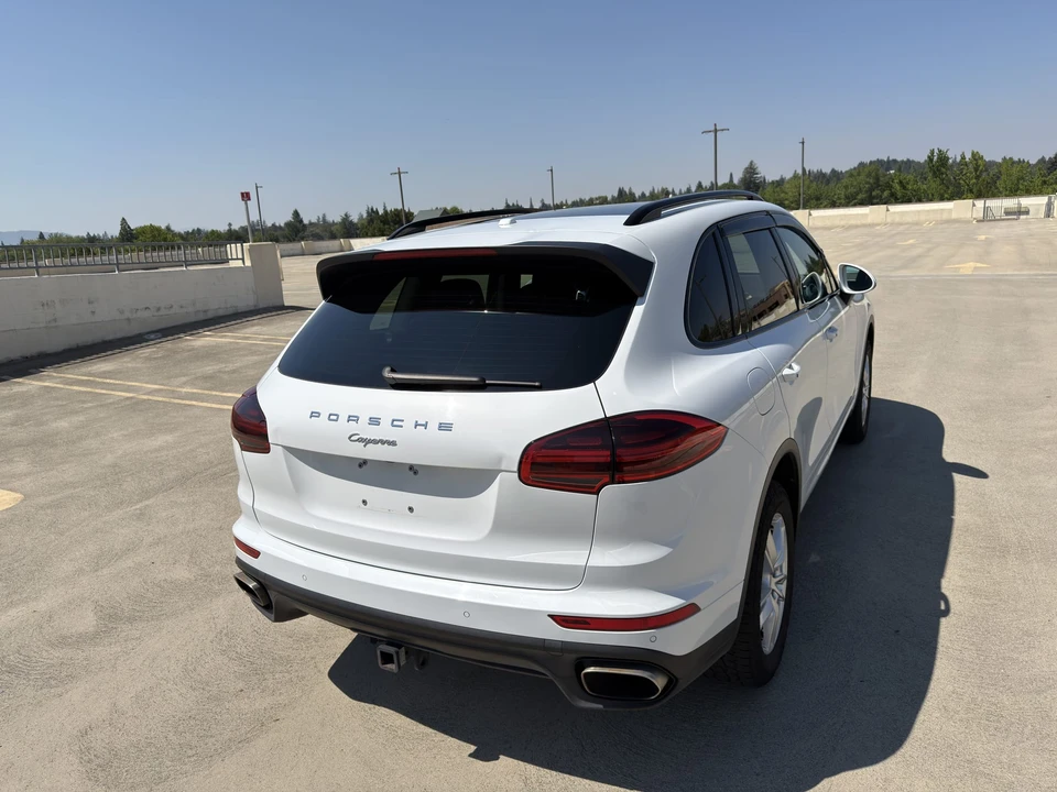 2016 Porsche 958 Cayenne - Image 15 of 31