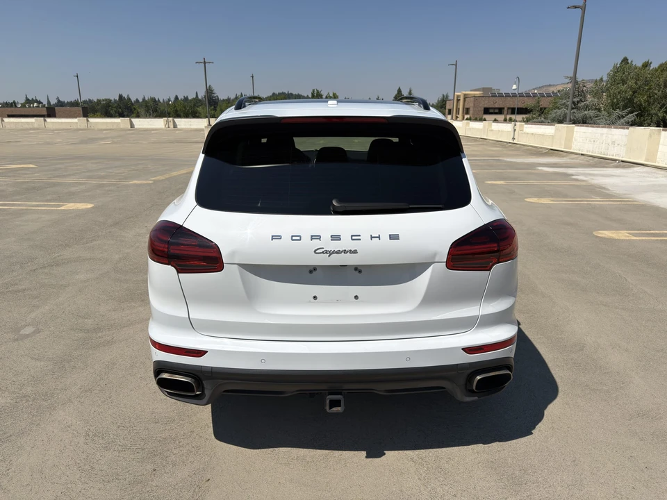 2016 Porsche 958 Cayenne - Image 13 of 31