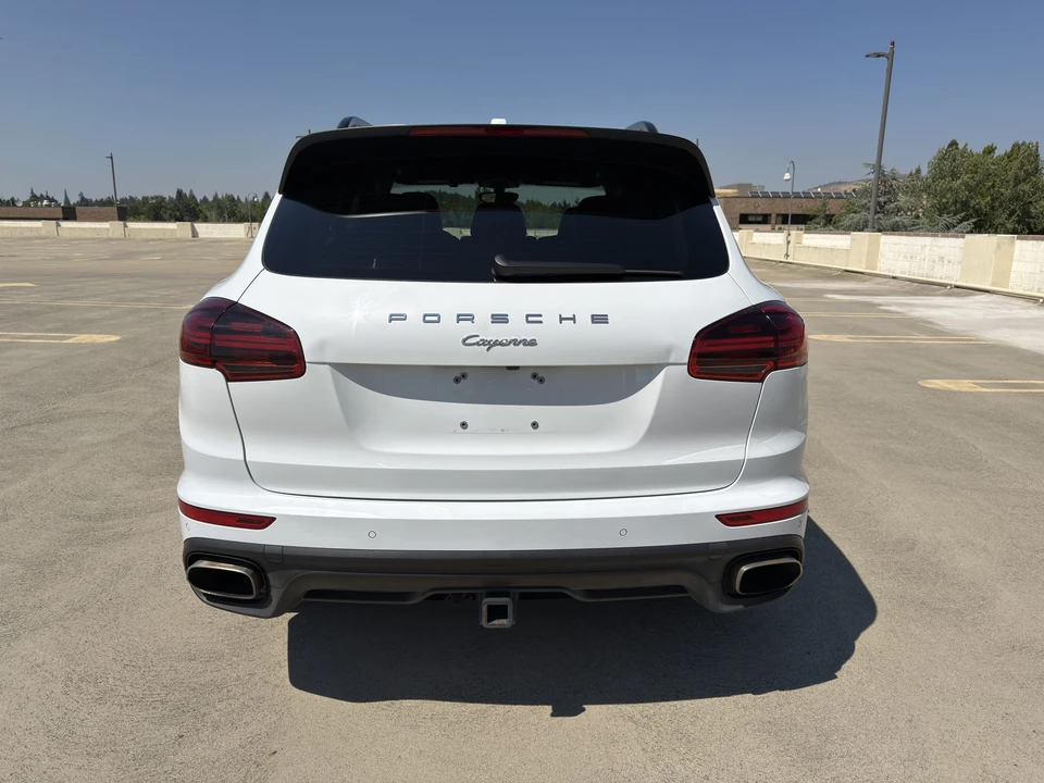 2016 Porsche 958 Cayenne - Image 11 of 31