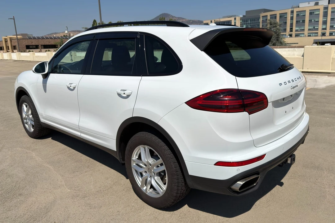 2016 Porsche 958 Cayenne - Image 7 of 31