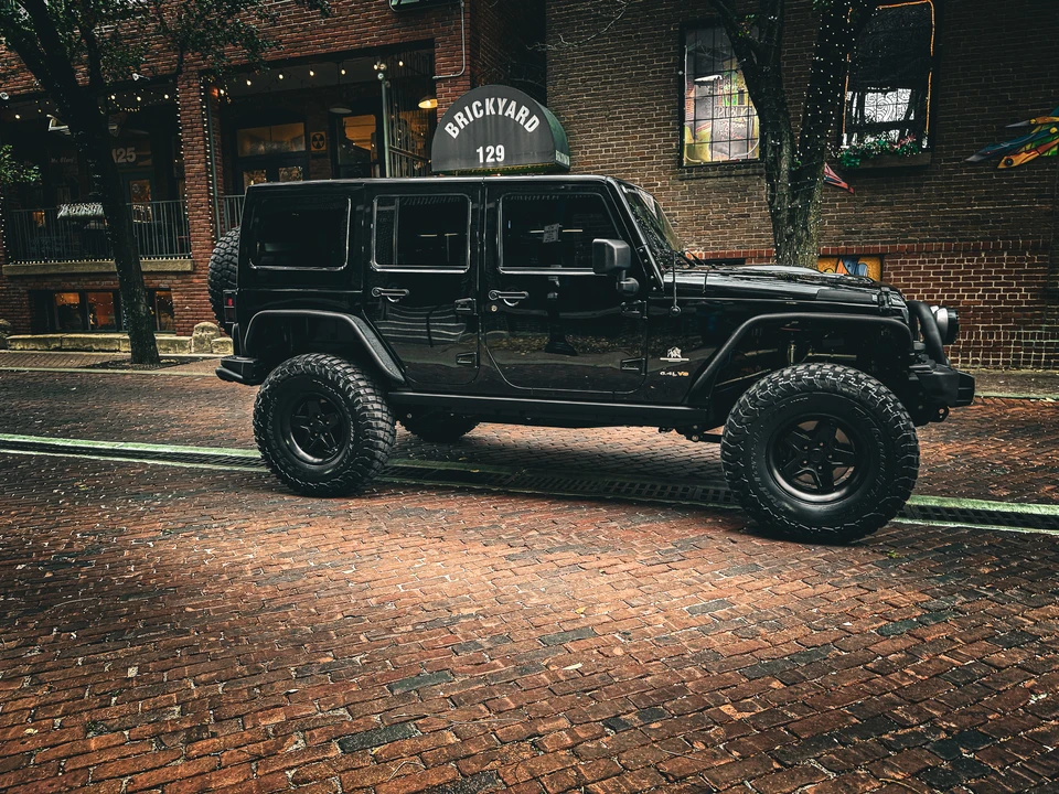 2017 Jeep JK Wrangler - Image 19 of 31