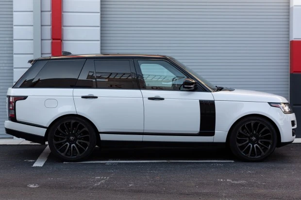 2017 Land Rover Range Rover L405 - Image 3 of 6