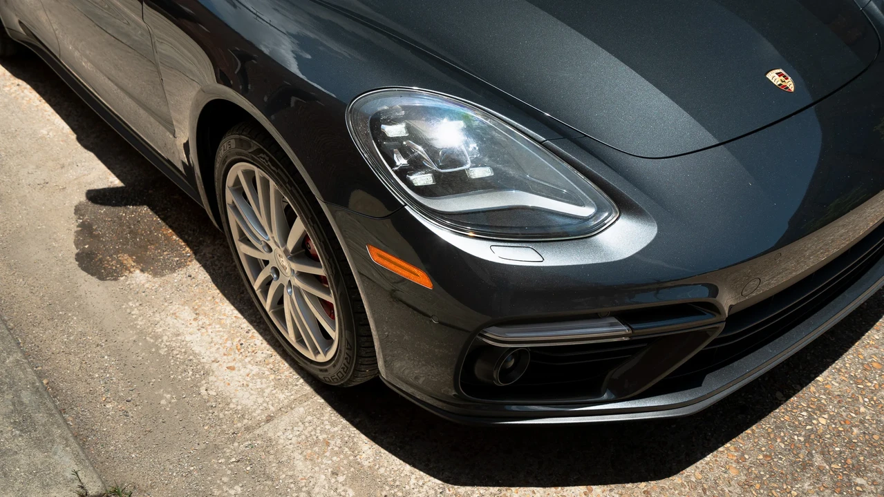 2017 Porsche 971 Panamera Turbo - Image 26 of 31