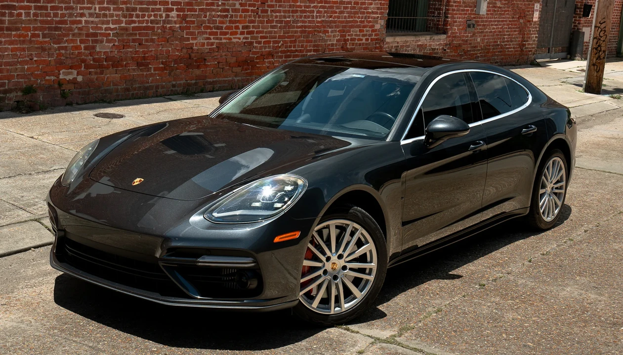 2017 Porsche 971 Panamera Turbo - Image 2 of 31
