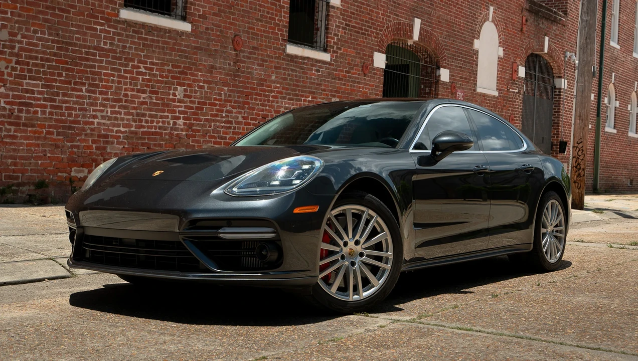2017 Porsche 971 Panamera Turbo - Image 3 of 31