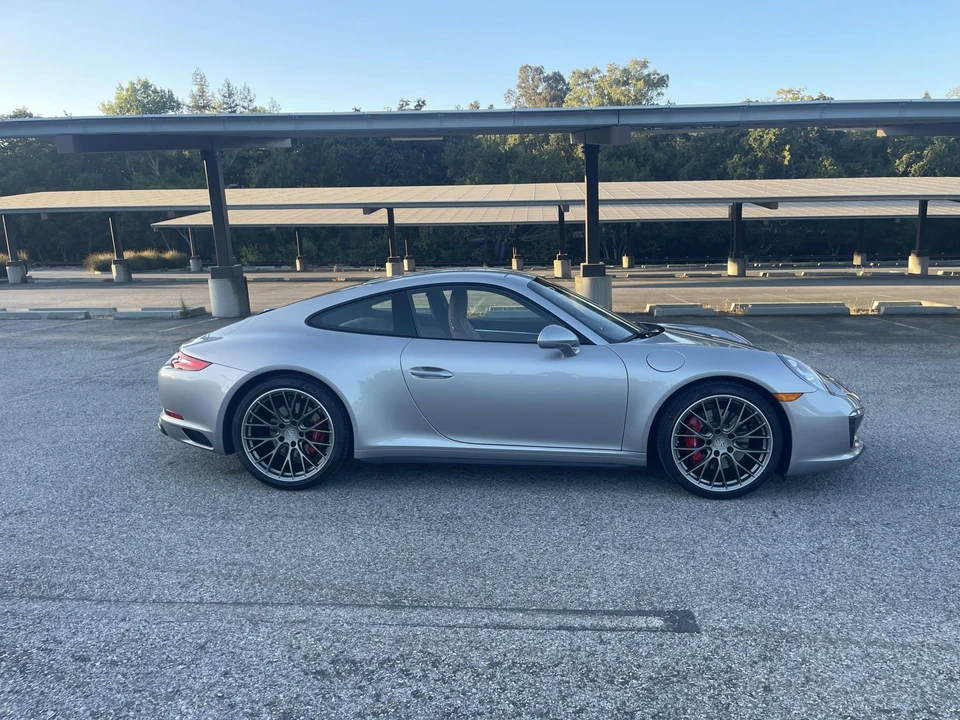 2018 Porsche 991 Carrera 4S - Image 14 of 31