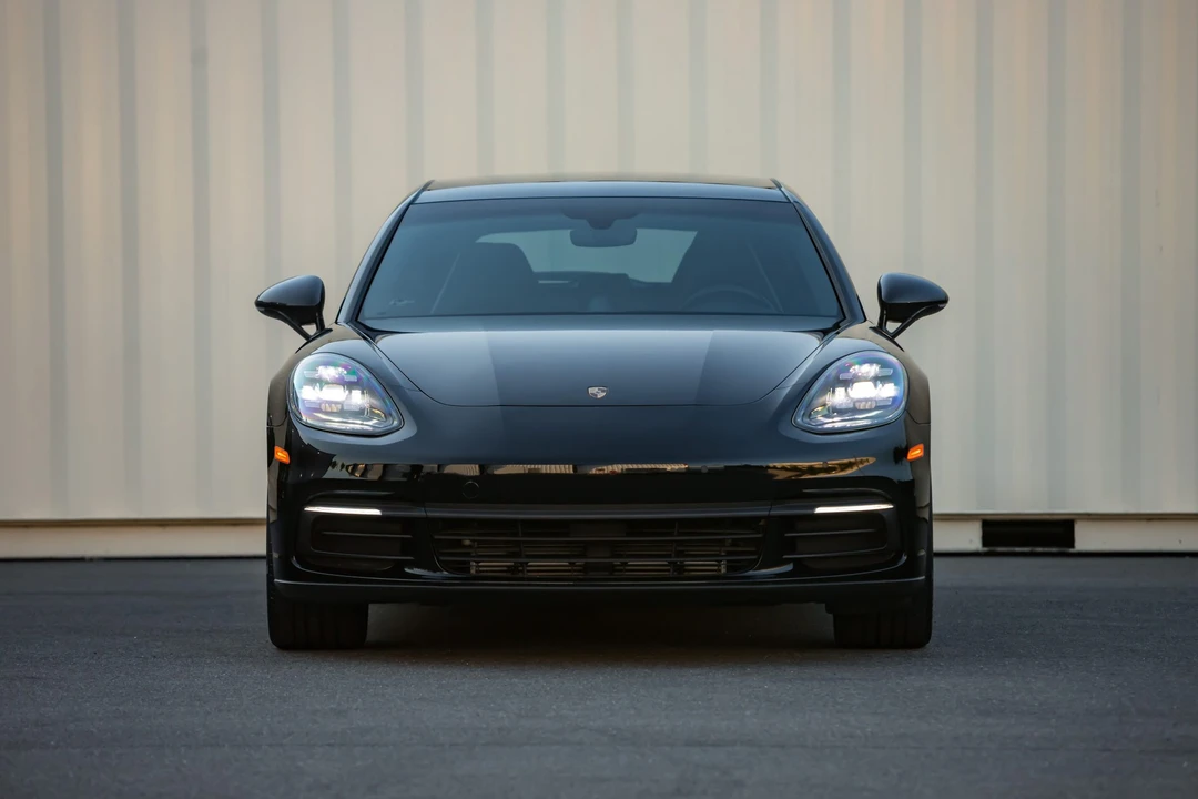 2018 Porsche 971 Panamera - Image 3 of 31