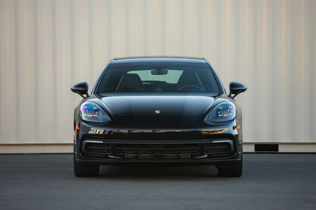 2018 Porsche 971 Panamera - Image 6 of 31