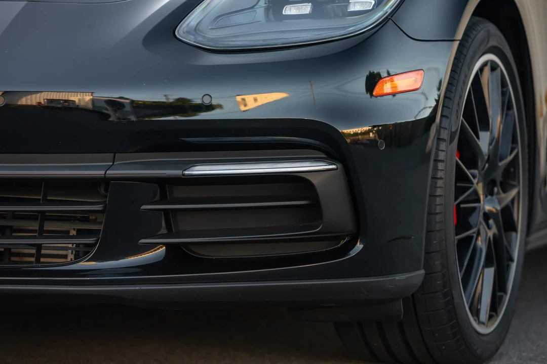 2018 Porsche 971 Panamera - Image 12 of 31