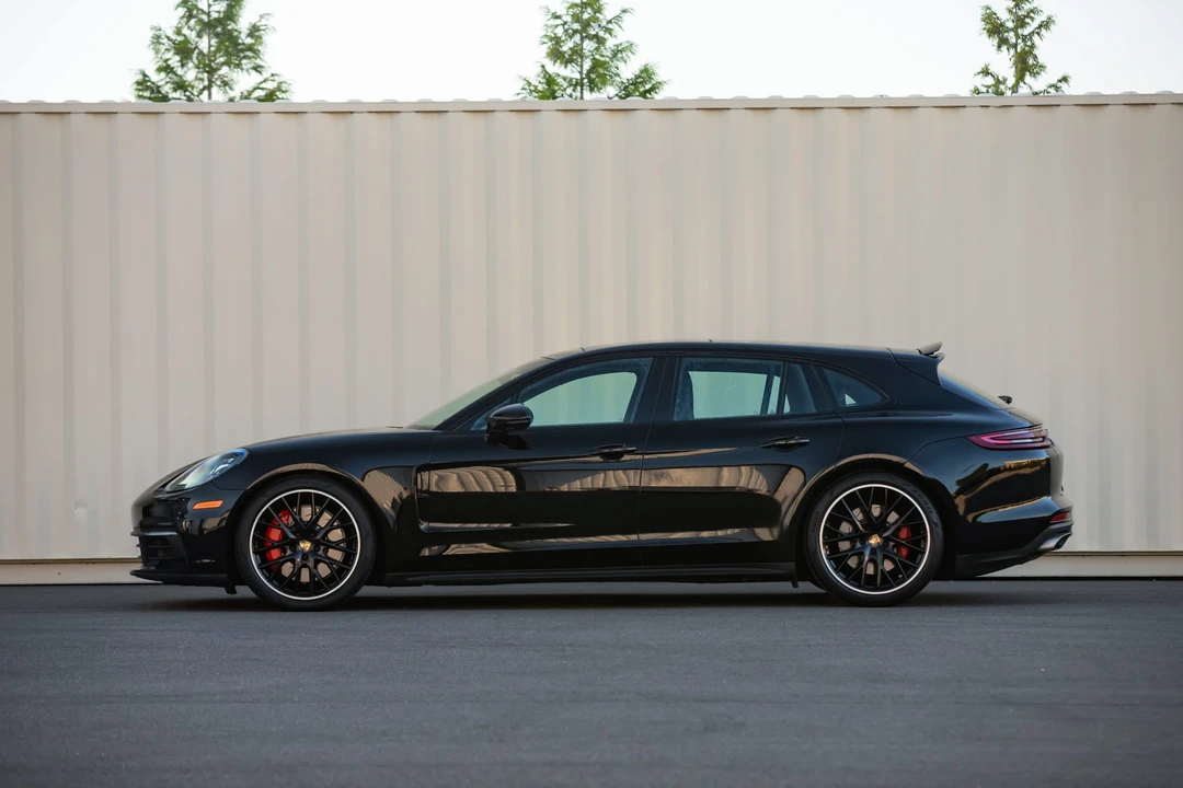 2018 Porsche 971 Panamera - Image 8 of 31