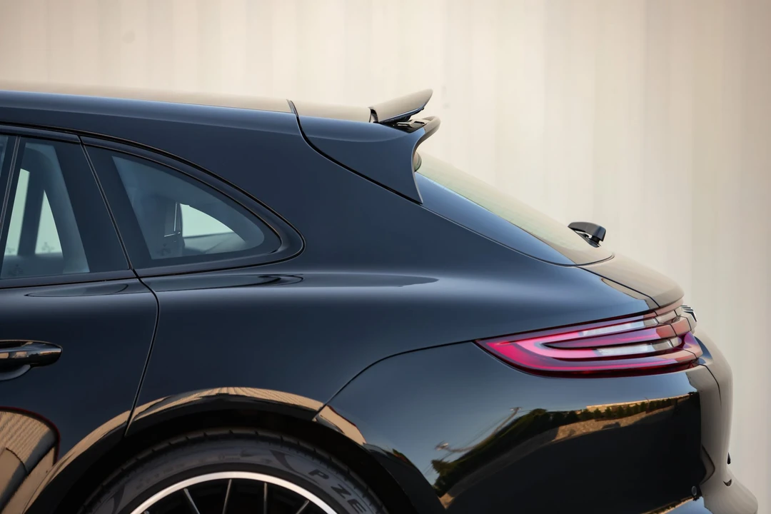 2018 Porsche 971 Panamera - Image 25 of 31