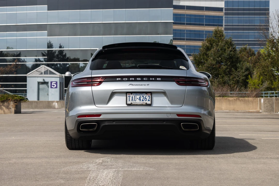 2019 Porsche 971 Panamera - Image 8 of 31