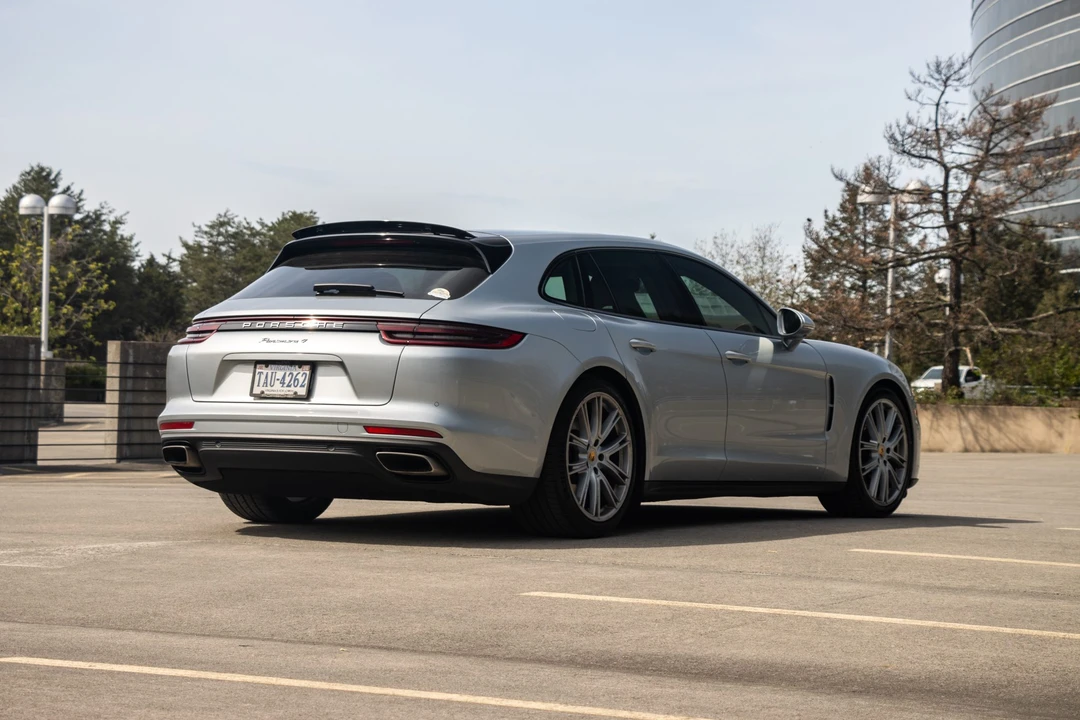 2019 Porsche 971 Panamera - Image 9 of 31