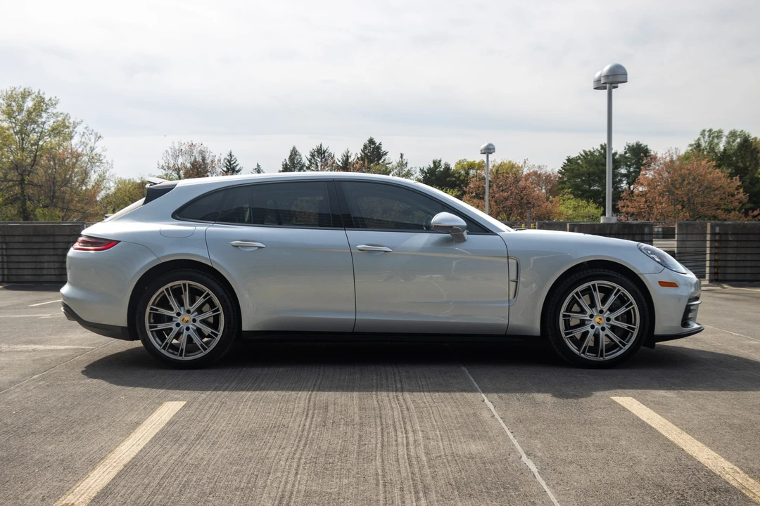 2019 Porsche 971 Panamera - Image 12 of 31