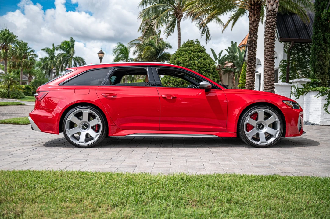 2021 Audi C8 RS6 - Image 28 of 31