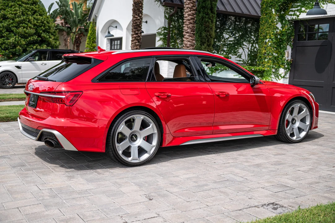 2021 Audi C8 RS6 - Image 26 of 31