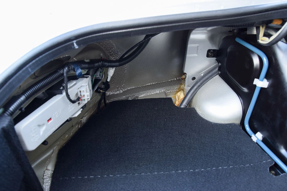 1990 Mazda NA MX-5 Miata - Image 29 of 31
