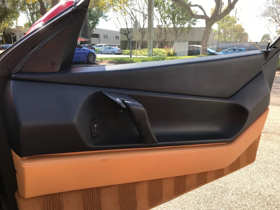 1994 Ferrari 348 Spider - Image 31 of 31