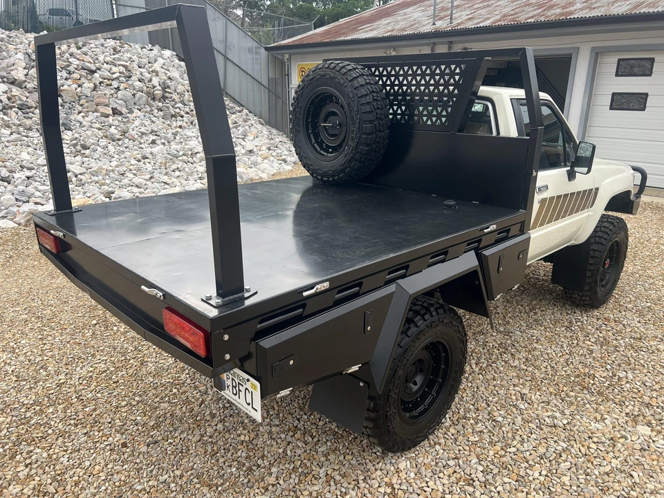 1985 Toyota Hilux 4th Gen - Image 16 of 31