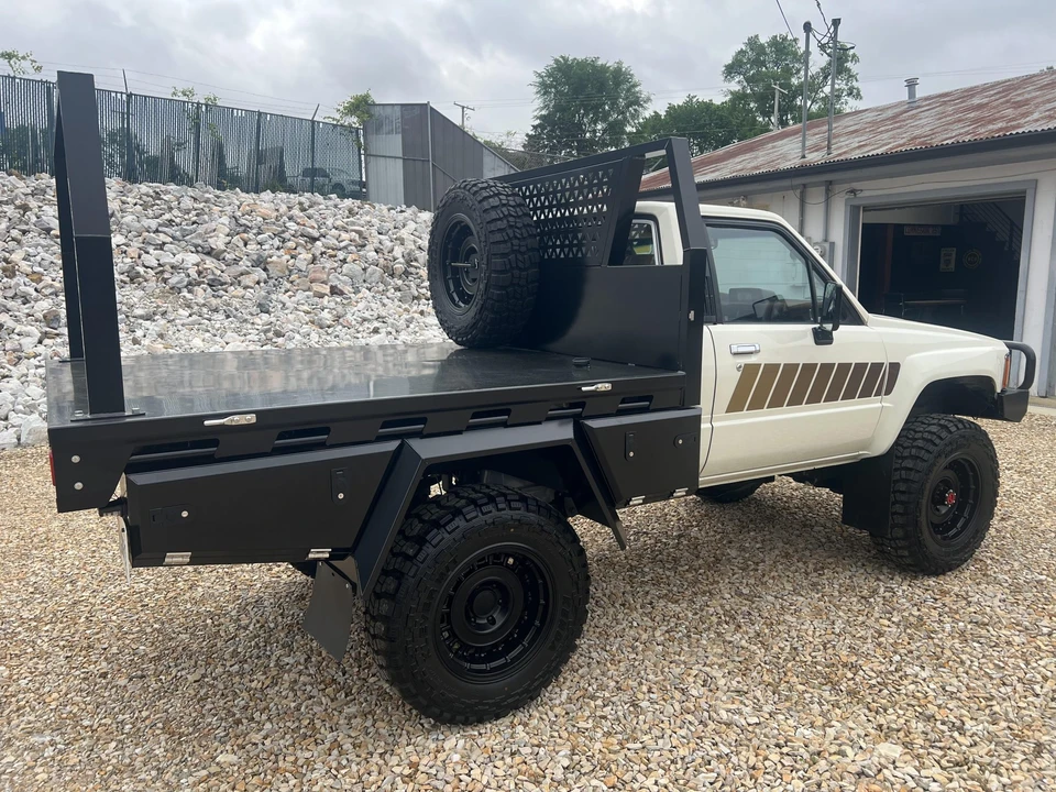 1985 Toyota Hilux 4th Gen - Image 18 of 31
